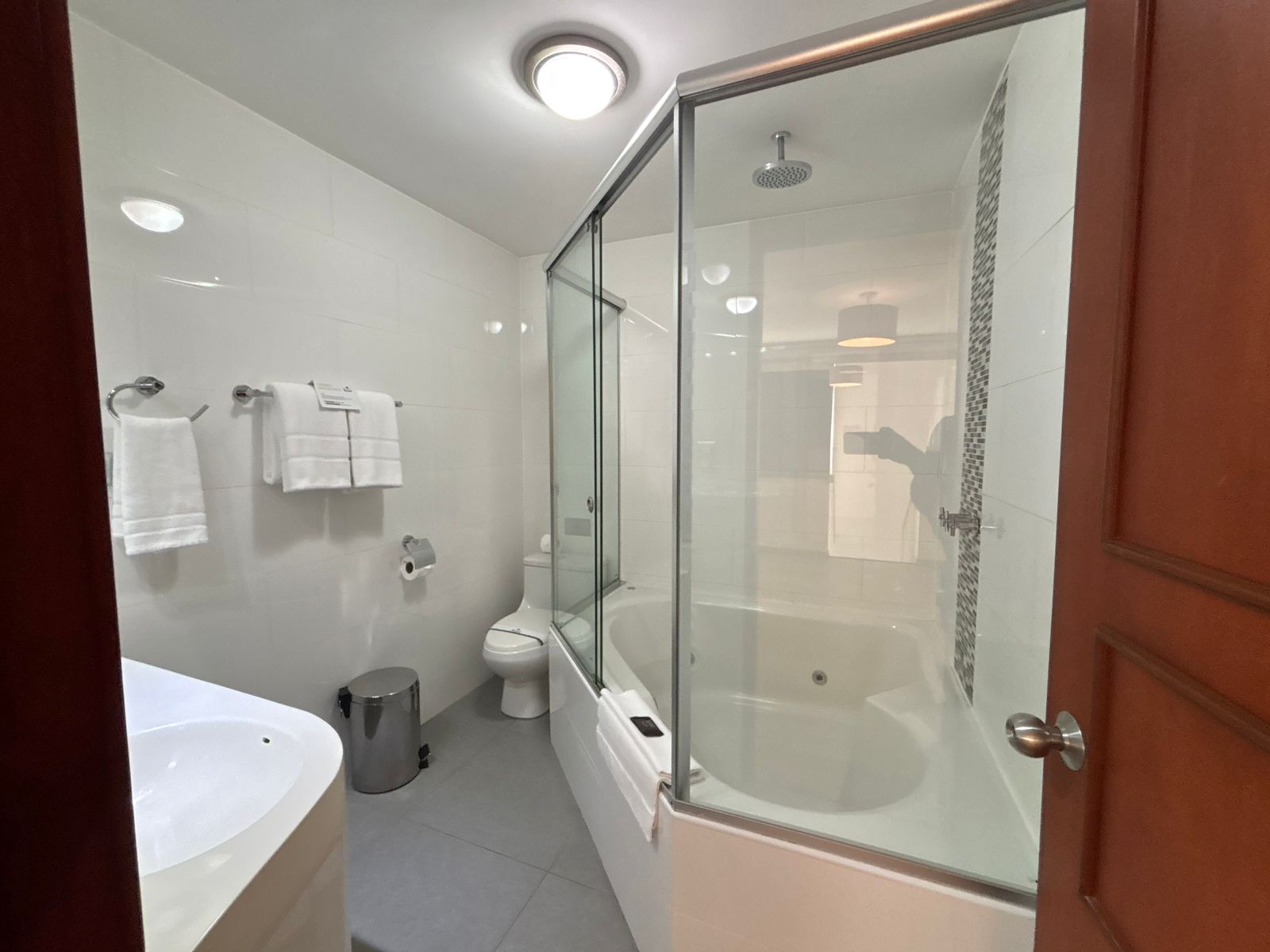 WhatsApp Image 2026-03-06 at 15.09.08